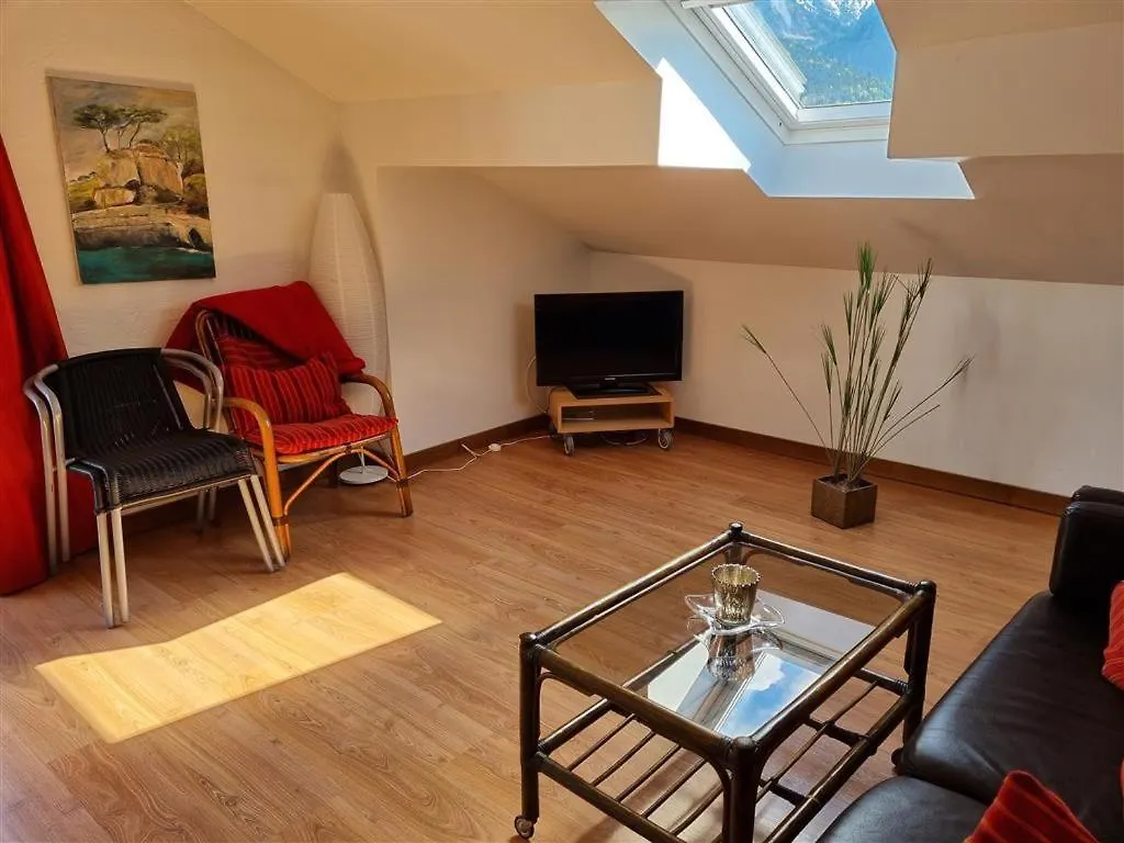 Haus Kreuzeckwiese - Fewo-Waxenstein - Studio Appartment Garmisch-Partenkirchen