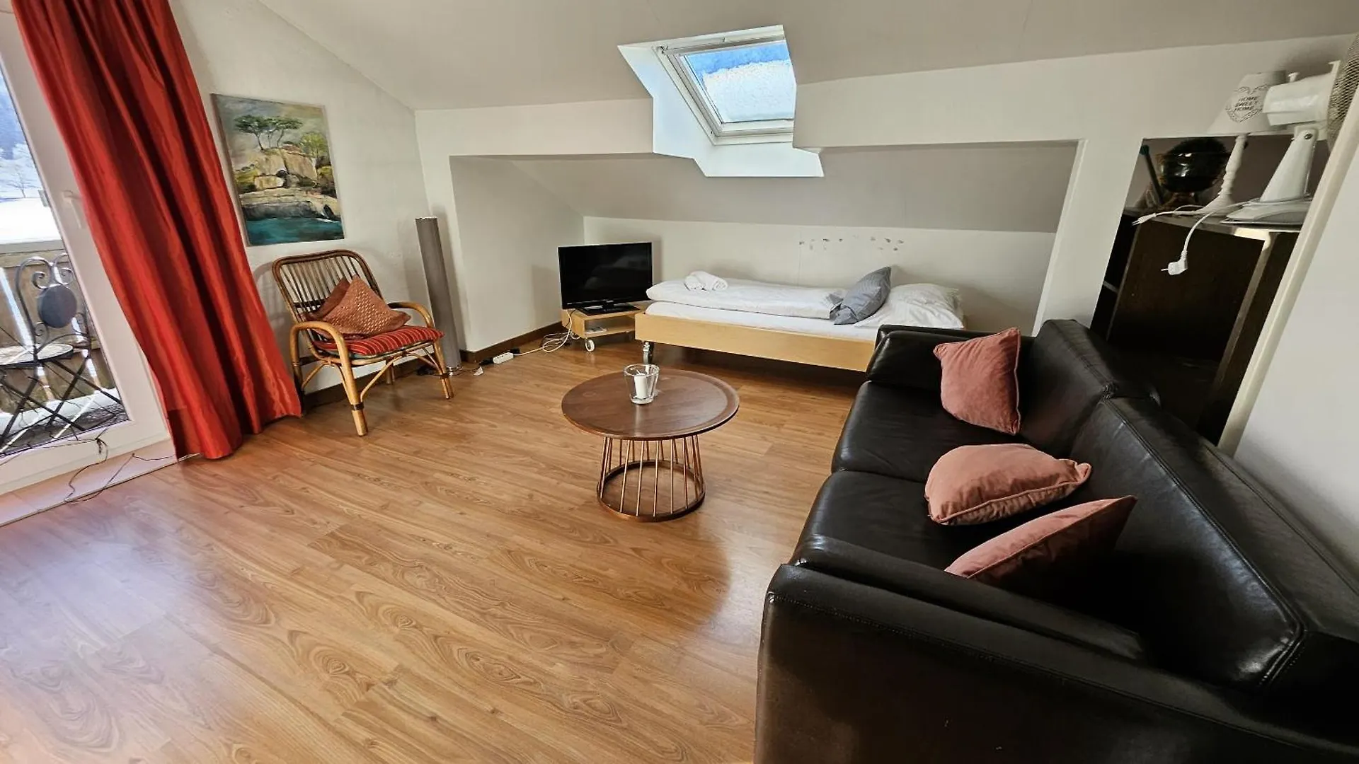 Apartment Haus Kreuzeckwiese - Fewo-Waxenstein - Studio Appartment Garmisch-Partenkirchen Germany