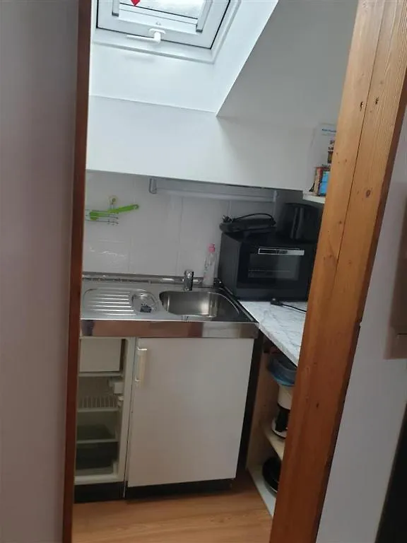 Apartment Haus Kreuzeckwiese - Fewo-Waxenstein - Studio Appartment Garmisch-Partenkirchen Germany